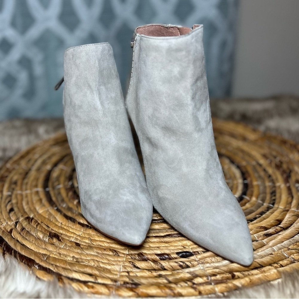 Women’s Size 9.5 Booties Heels Pointed Toe Gray Snake Print Leather Loise et Cie - Picture 15 of 16